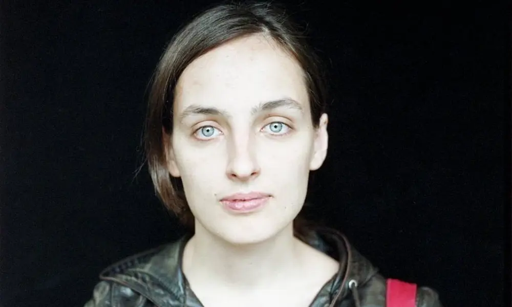 Mit elskede land - Mød eksilrusser og forfatter Jelena Kostjutjenko