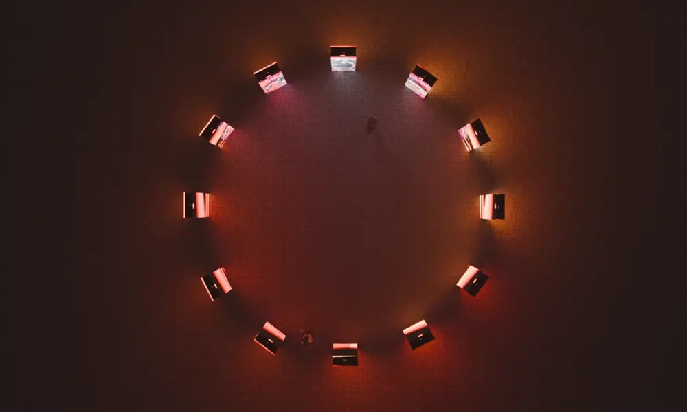 A Black Hole Calling Us - samtale på ARoS